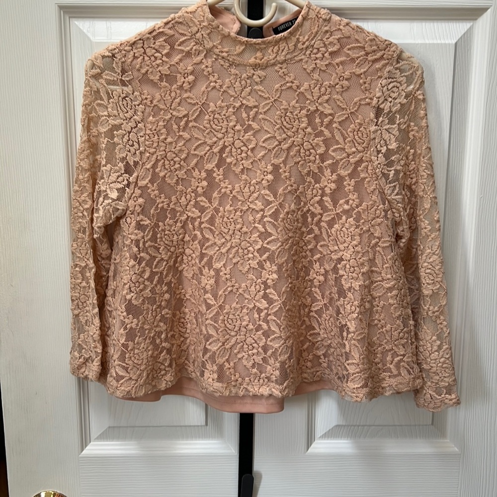 Cropped lace top